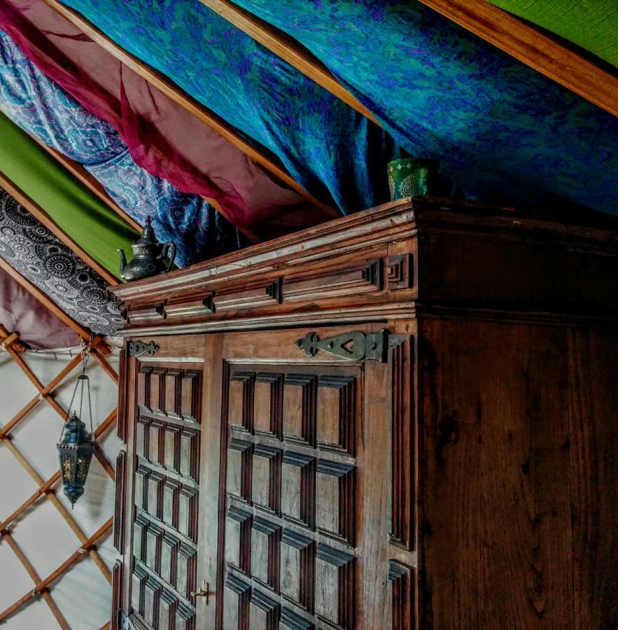 Star Gazing Luxury Yurt With River Views, Off Grid Eco Living Vale do Barco Extérieur photo